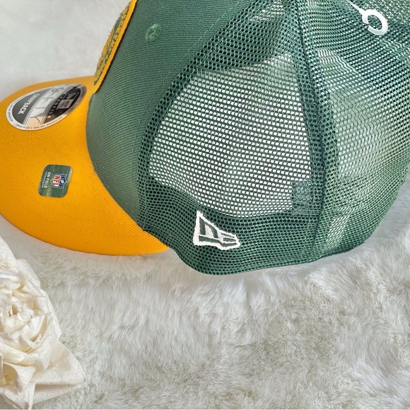 New with tags GREEN BAY PACKERS OFFICIAL NFL HAT. SNAPBACK GREEN & Gold w/logo - Picture 4 of 5